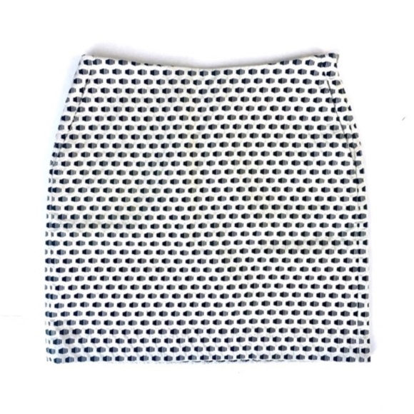 LOFT Dresses & Skirts - ANN TAYLOR LOFT GEO PATTERN ELEGANT MINI SKIRT